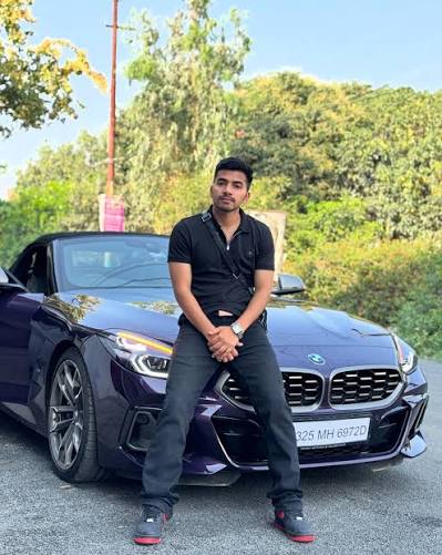 Dinesh Kirola - Financial Educator